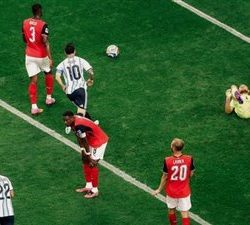 أمير المنطقة الشرقية يستقبل سفير جمهورية كينيا لدى المملكة