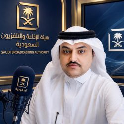 وزير الاتصالات وتقنية المعلومات يزور أرماح الرياضية ويطلع على مبادراتها في التحول الرقمي