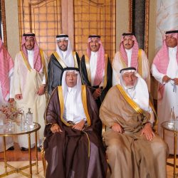 أمير منطقة تبوك ونائبه يؤديان صلاة الميت على الشيخ جزاع بن كريم العطيات