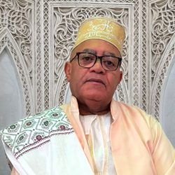يد… بسبعة أصابع