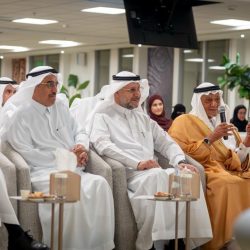 نائب أمير جازان يطّلع على مبادرة خُطى لجمعية حرف التعليمية