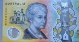 “خطأ إملائي محرج” على ملايين العملات الورقية في أستراليا