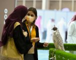 الفرنسية ساندرا: مشاركتي في المملكة مختلفة ومميزة وسعيدة بتفاعل الزوار في المزاد الدولي لمزارع إنتاج الصقور