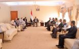 رئيس الوزراء اليمني يبحث مع منسقة الأمم المتحدة خروقات ميليشيا الحوثي