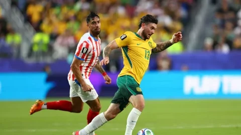 أستراليا تعبر إلى دور الـ 32 بكأس العالم بتعادل سلبي مثير أمام باراجواي