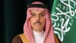 وزير الخارجية  يبحث مستجدات أوضاع المنطقة مع نظيره البريطاني