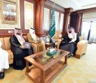 أمير جازان بالنيابة يستقبل المدير التنفيذي للجمعية السعودية للتربية الخاصة بجازان