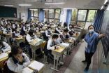 تلاميذ «#ووهان» يعودون إلى صفوفهم