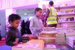 أطفال مفتونون بالمعرفة في “كتاب جدة”