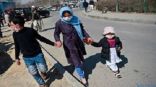 أفغانستان تحجر على 16 عاملاً بالقطاع الصحي بعد إصابتهم بـ”كورونا”