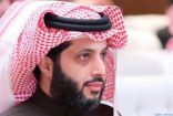 تركي آل الشيخ يُعلن إقامة مباراة ودية بين النصر وألميريا في الرياض. 