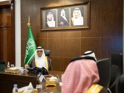 نائب أمير منطقة مكة المكرمة صاحب السمو الملكي الأمير سعود بن مشعل بن عبدالعزيز يرأس اجتماع جامعة أم القرى بمقر الإمارة بجدة.