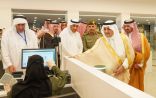 أمير تبوك يقف ميدانياً على الخدمات المقدمة لضيوف الرحمن في مدينة الحجاج بمنفذ حالة عمار 