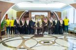 أمير الشرقية يستقبل إدارة نادي الخليج ويهنئهم ببطولات الموسم