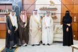 أمير الشرقية يستقبل رئيس ديوانية التراث ويستعرض تقريرها السنوي