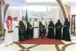 أمير المنطقة الشرقية يسلم 10 سيارات للأيتام واليتيمات من مستفيدي جمعية بناء
