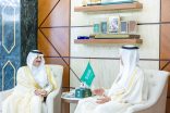 أمير المنطقة الشرقية يستقبل الرئيسين التنفيذيين لتجمعي الشرقية والأحساء الصحيين