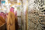 سمو ولي العهد يزور المسجد النبوي