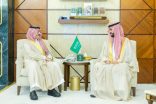 سمو أمير المنطقة الشرقية يستقبل مدير فرع هيئة الزكاة والضريبة والجمارك بالدمام
