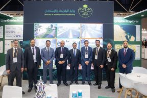 إقبال واسع وإشادة دولية بجناح أمانة الشرقية في منتدى الجيومكان العالمي 2026