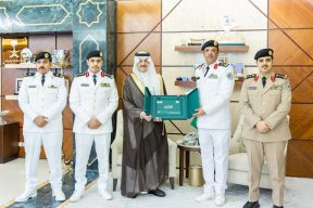 سمو أمير المنطقة الشرقية يستقبل قائد حرس الحدود بالمنطقة ويثمن جهودهم