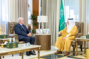سمو أمير المنطقة الشرقية يستقبل سفير مملكة هولندا لدى المملكة