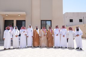 بحضور محافظ النعيرية .. بر الشرقية تسلّم خمس وحدات سكنية للأسر المستفيدة