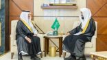 سمو أمير المنطقة الشرقية يستقبل رئيس المحكمة العامة بمحافظة القطيف بمناسبة انتهاء فترة تكليفه