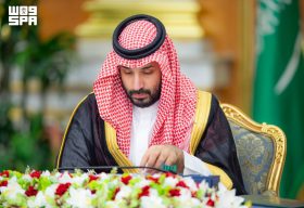 سمو ولي العهد يرأس جلسة مجلس الوزراء في جدة.
