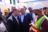 وزير العمل ومحافظ مطروح يختتمان جولتهما برأس الحكمة بلقاءات مع العمالة غير المنتظمة