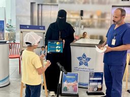 مستشفى شرق جدة يدشّن «العودة للمدارس» ويصل إلى 348 مستفيداً 