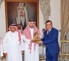 الأمير عبدالله بن سعد يتوج الاعلامي المصري مدحت شلبي بجائزة زاهد قدسي للتعليق الرياضي لعام 2021
