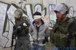 قوات الاحتلال تعتقل خمسة فلسطينيين من محافظة الخليل