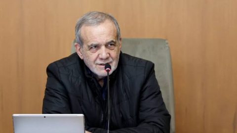 رسميًا.. الرئيس الإيراني يوقع اتفاق واشنطن وطهران بتوقيع مرئي لـ «ترامب» على وثيقة التفاهم