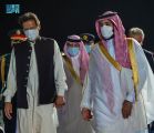 سمو ولي العهد في مقدمة مستقبلي دولة رئيس وزراء باكستان لدى وصوله المملكة