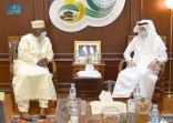 الأمين العام يستقبل المندوب الدائم للجزائر لدى منظمة التعاون الإسلامي